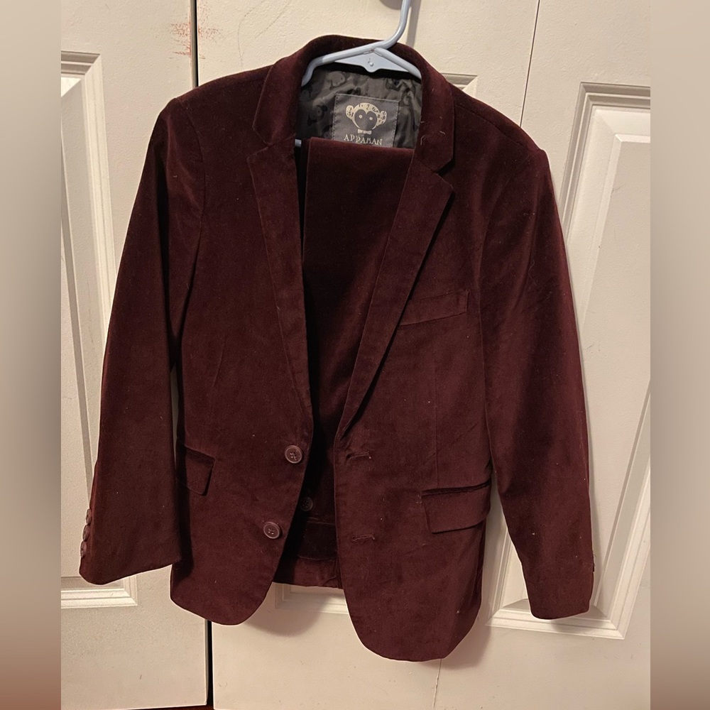 Apaman velvet suit